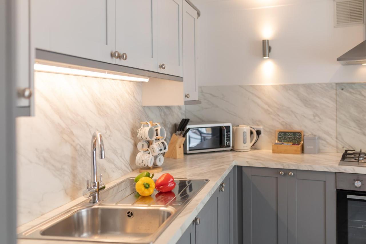 Crescent Mews Apartment Бат Екстериор снимка